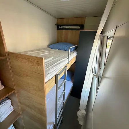 Mobile Homes Mlm Oaza شقة *